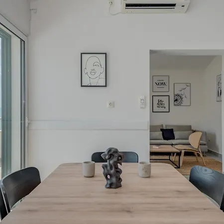 Beachfront דירה *