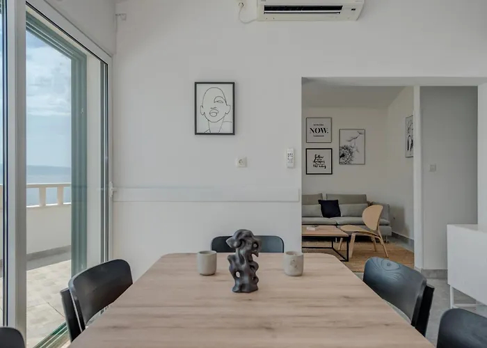 Beachfront 아파트 *