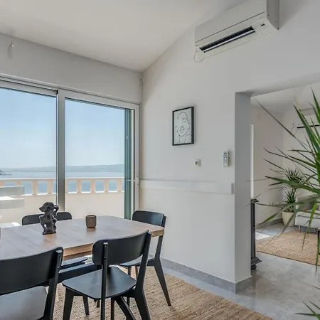 Beachfront Split