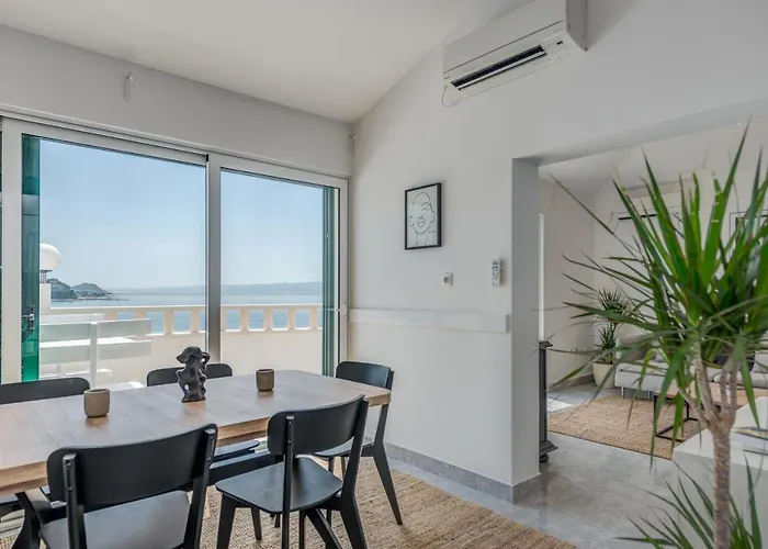 Beachfront Split